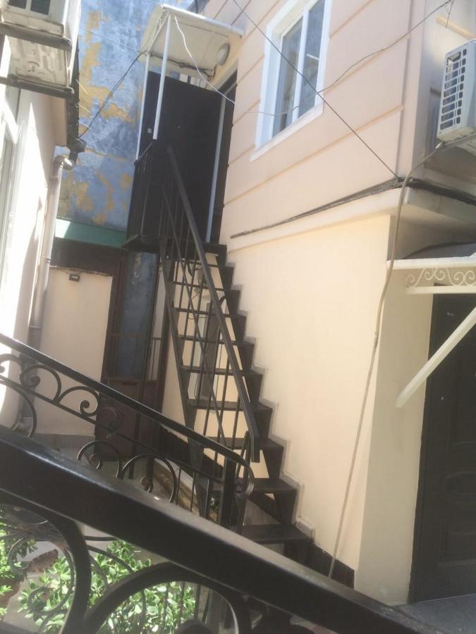 Batumi Guesthouse 28A Eksteriør billede