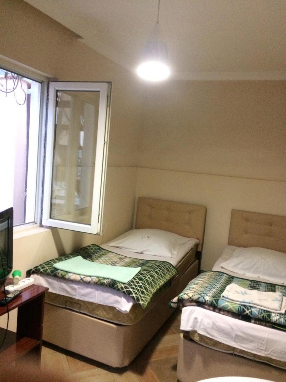 Batumi Guesthouse 28A Eksteriør billede