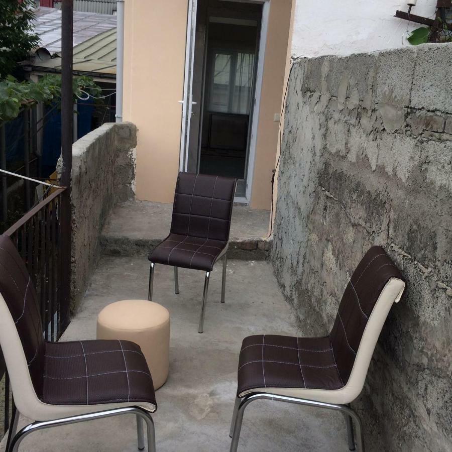 Batumi Guesthouse 28A Eksteriør billede