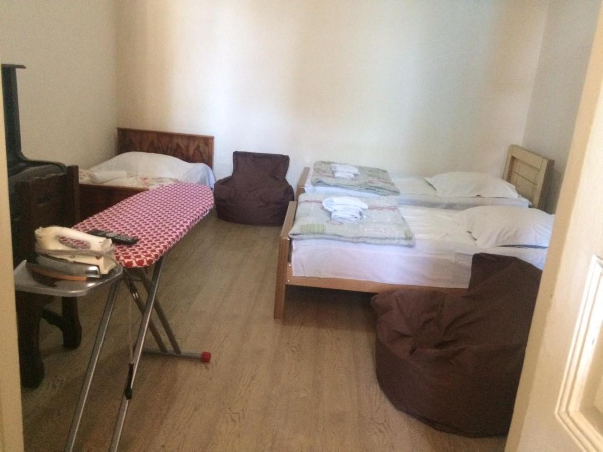 Batumi Guesthouse 28A Eksteriør billede